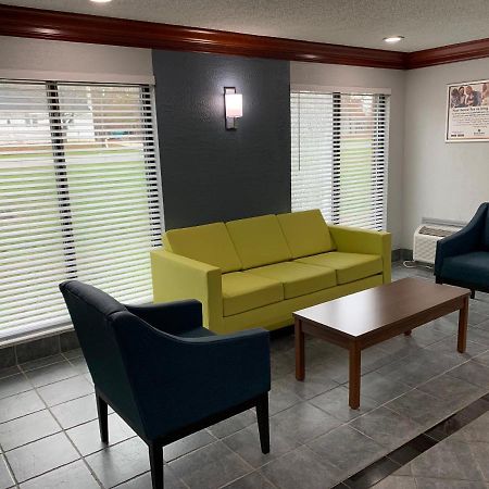 Hometowne Studios By Red Roof Egg Harbor-Atlantic City Airport Еґґ-Гарбор-Тауншіп Екстер'єр фото